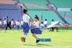 王建民在美职的每一个胜投，都被台湾媒体以头版头条的形式进行报导