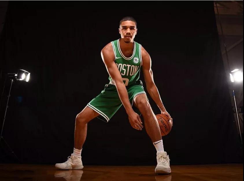 朝著東涌的 朝著東涌的