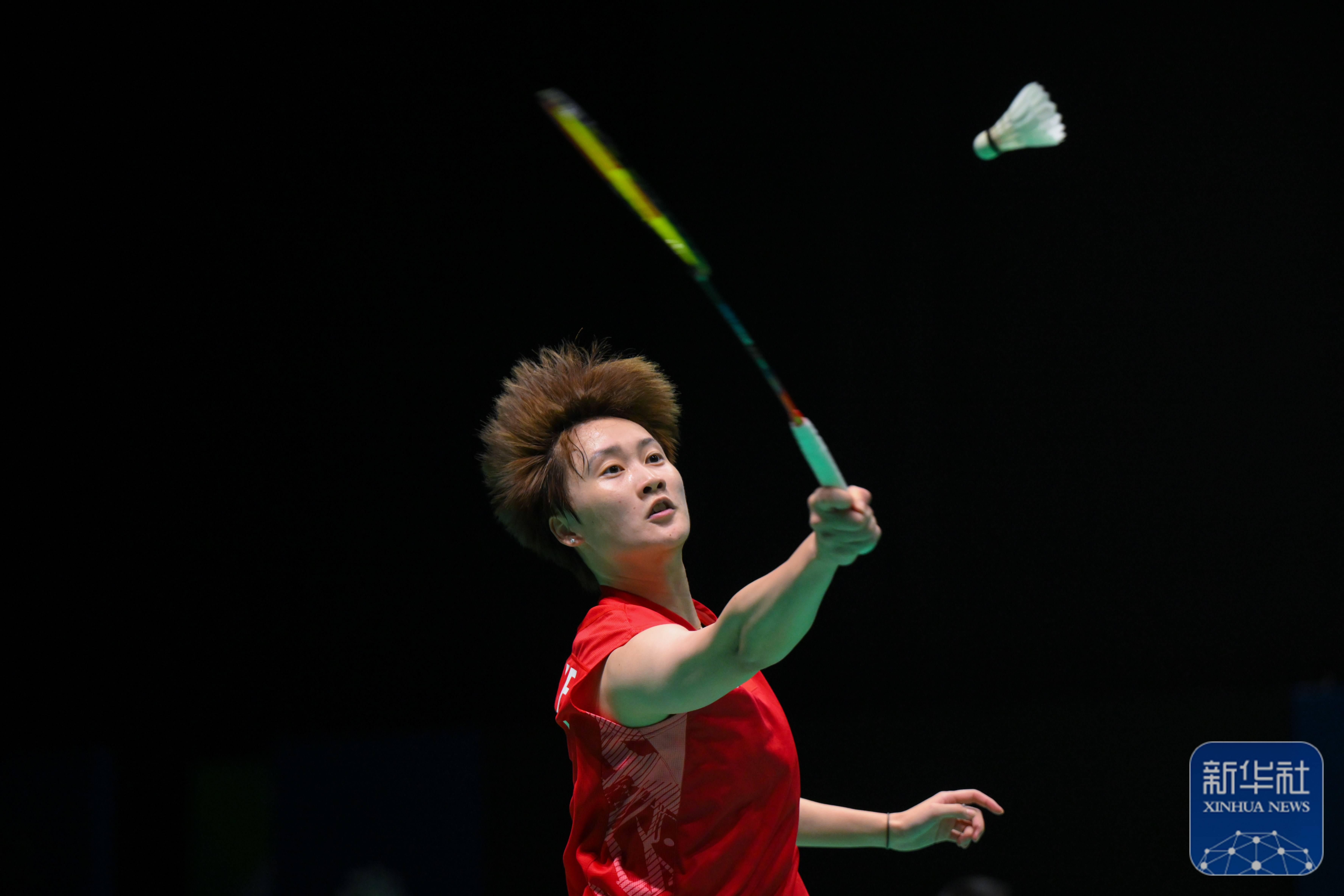 手的進攻進 手的進攻進